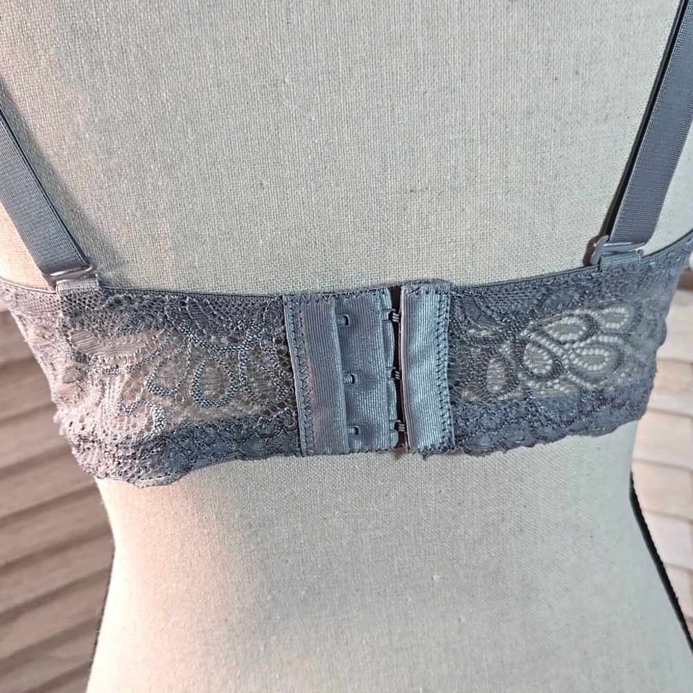 NWOT Lace Trim  Underwire Bra Gray  3 Hook Adjustable 38D - Picture 4 of 10
